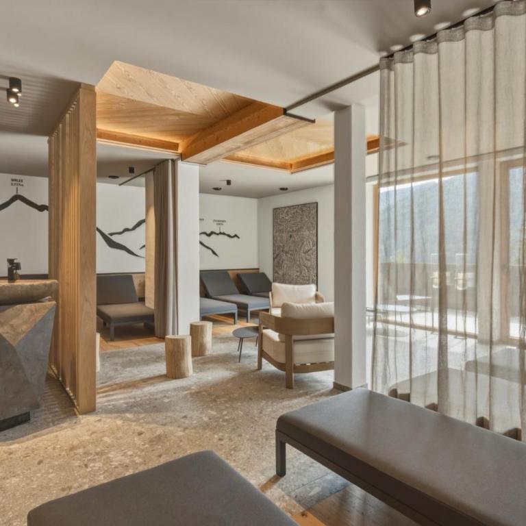 Suites Stubai Wellness & Fitness inklusive Stubai Supercard - Alpine Suite Forest - 2