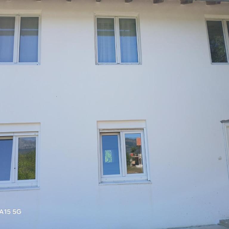 Radovici Family House - Kuća sa 4 Spavaće Sobe - 1