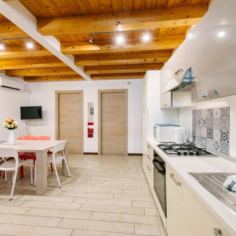 Dimore Verona - Residenza San Zeno Apartments - Appartamento con 2 Camere da Letto - Via Scarsellini n. 25 - 9