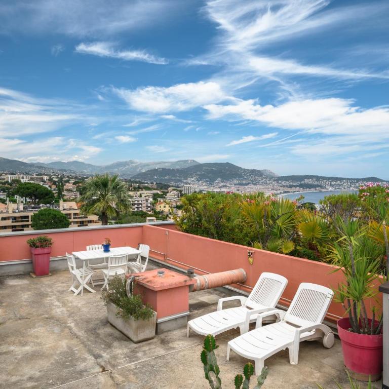 Rooftop Terrace – Sea View, Pool, Parking & A/C - Apartment mit Terrasse - 3