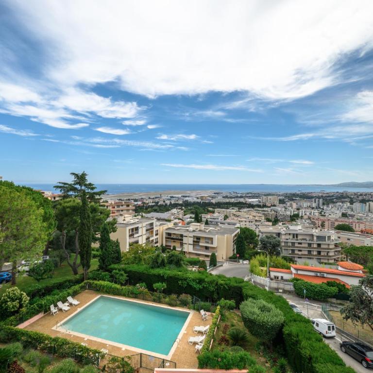 Rooftop Terrace – Sea View, Pool, Parking & A/C - Apartment mit Terrasse - 7