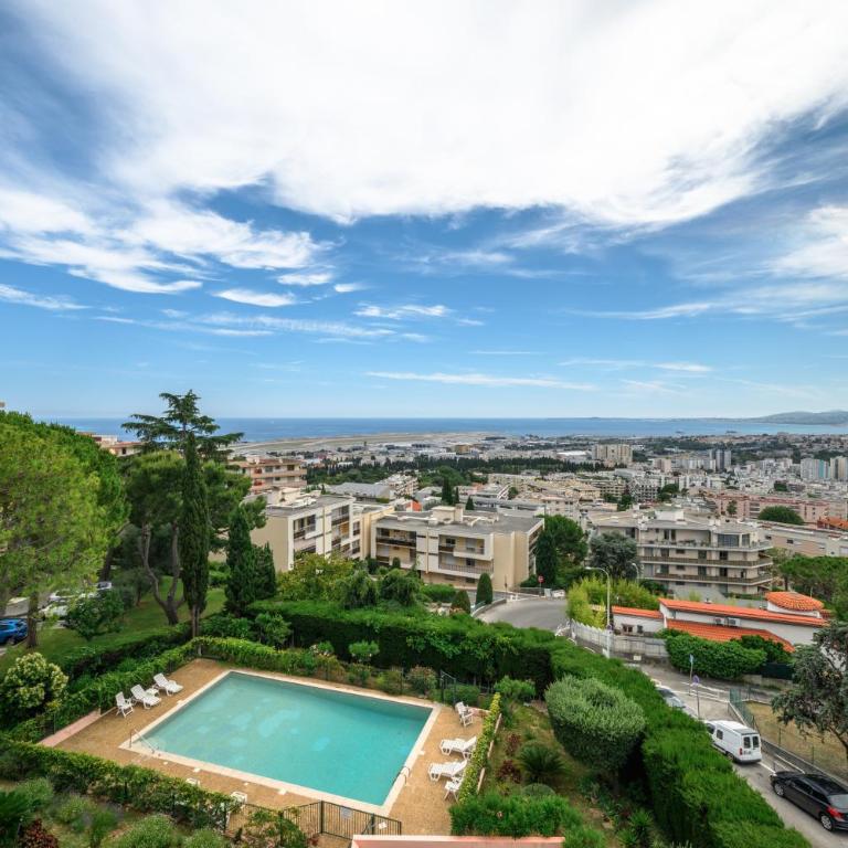 Rooftop Terrace – Sea View, Pool, Parking & A/C - Apartment mit Terrasse - 5