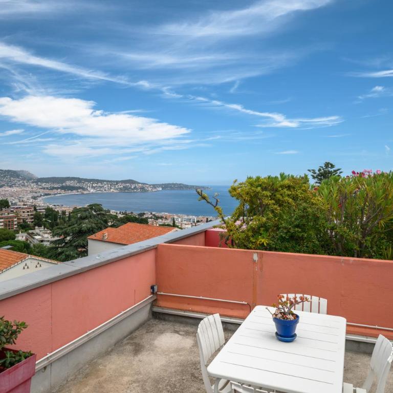 Rooftop Terrace – Sea View, Pool, Parking & A/C - Apartment mit Terrasse - 34