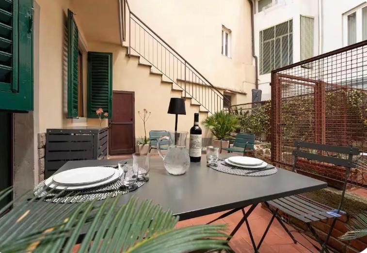 Fully Renovated Cosy Oltrarno Apartment with patio - Appartamento con 1 Camera da Letto - 12