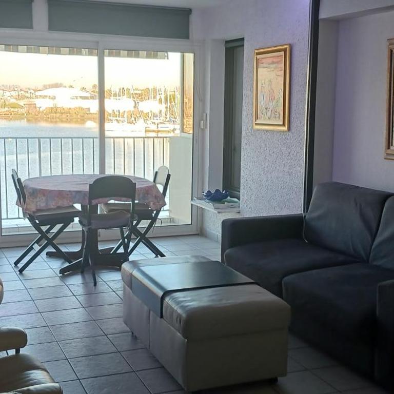 Bienvenue - Two-Bedroom Apartment - 1