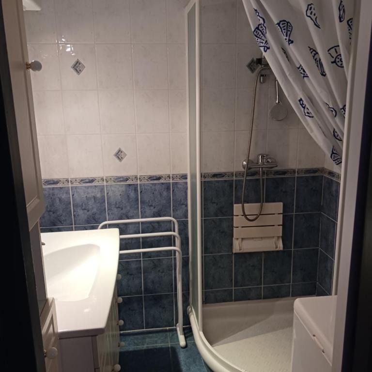 Bienvenue - Two-Bedroom Apartment - 6