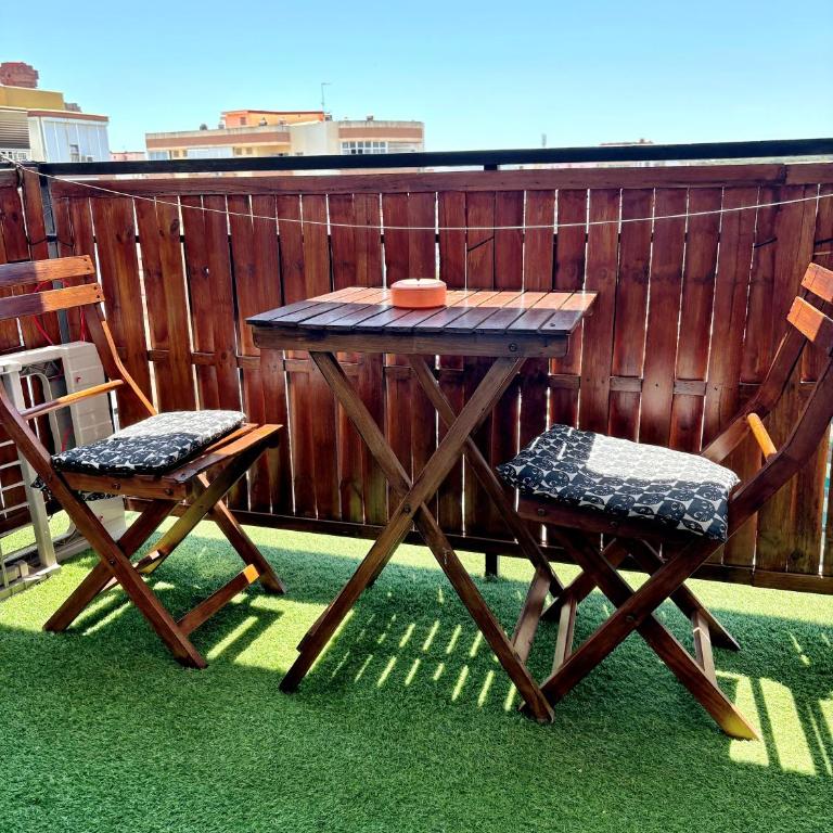 City Central Upper Floor Sunny Terrace - Apartamento Estudio - 3