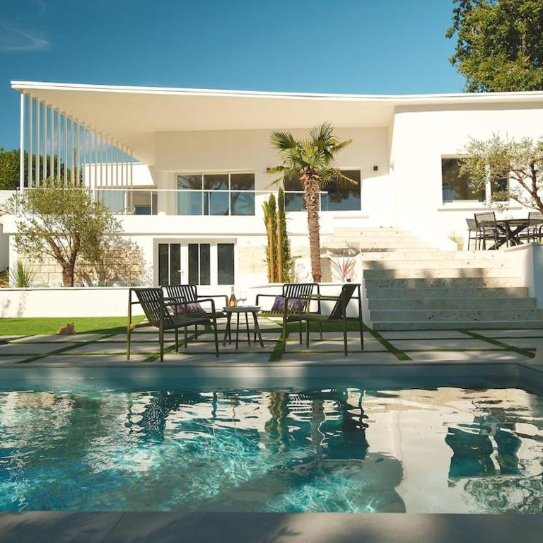 Villa les Pins - Royan, 350 metres de la plage - Villa avec Piscine Privée - 1