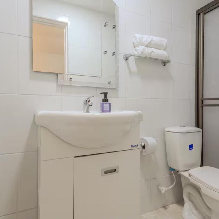 Espectacular duplex con jacuzzi 5 habitaciones, 5 baños Provenza, Medellin - Apartment - 1