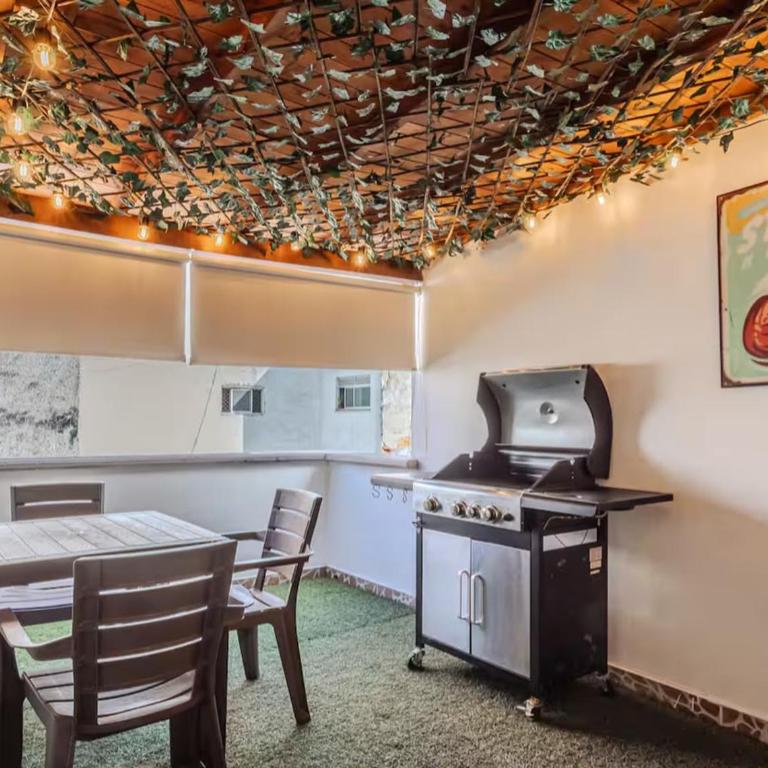 Espectacular duplex con jacuzzi 5 habitaciones, 5 baños Provenza, Medellin - Apartment - 24