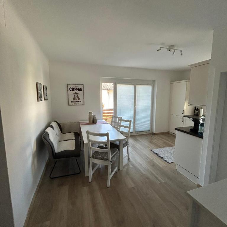 Ferienwohnung Auszeit Döbriach - Apartment mit 2 Schlafzimmern und Balkon - 20