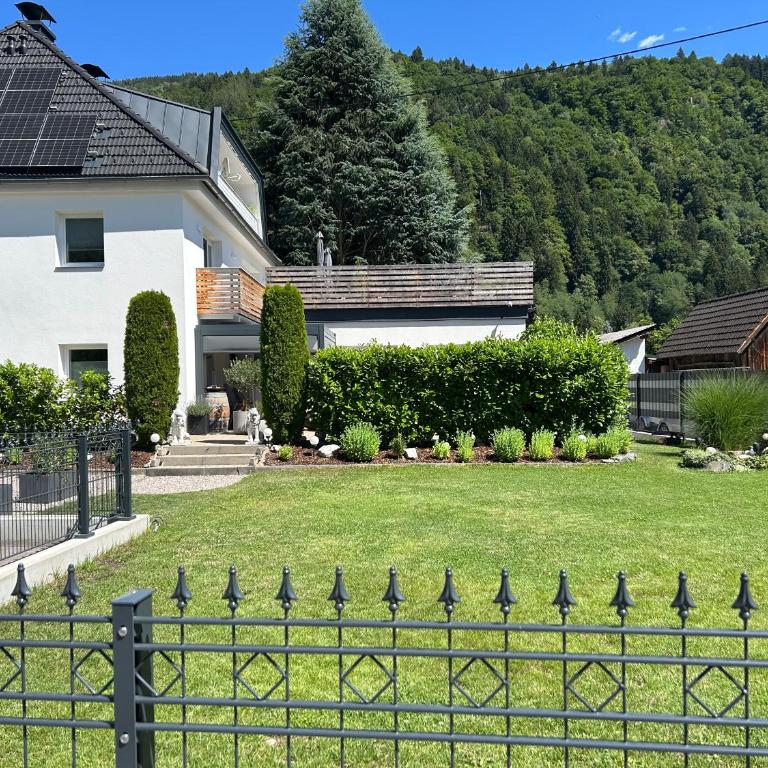 Ferienwohnung Auszeit Döbriach - Apartment mit 2 Schlafzimmern und Balkon - 5