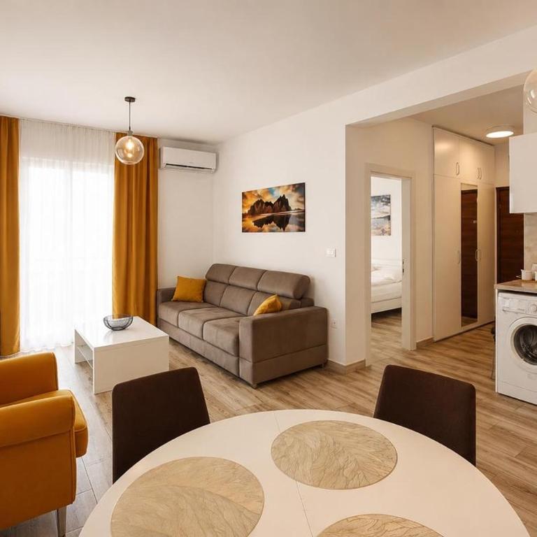 Your Sunny vacation with pool - Apartman sa 1 Spavaćom Sobom - 1
