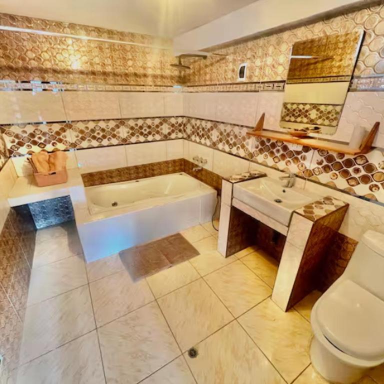 3BR Loft, City Center, Jacuzzi Tub, Mountian Views - Apartamento de 3 dormitorios - 10