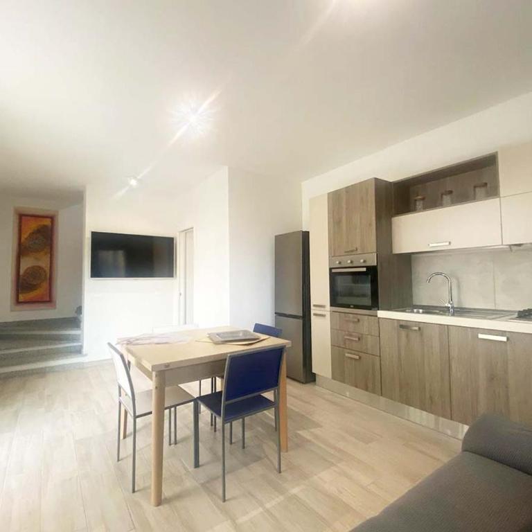 LaureLiving Holiday Home Residenza Angela - Appartamento con 2 Camere da Letto - 3