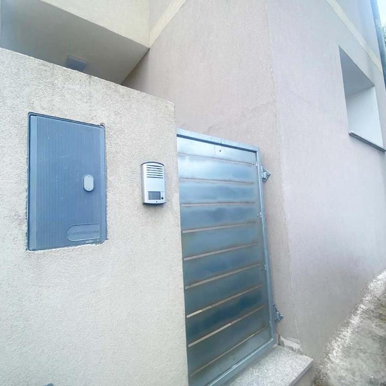 LaureLiving Holiday Home Residenza Angela - Appartamento con 2 Camere da Letto - 18