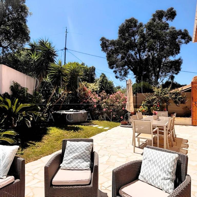 Villa Mitoyenne authentique avec Jacuzzi et Jardin - PALMAZUR VACANCES - Maison 3 Chambres - 9