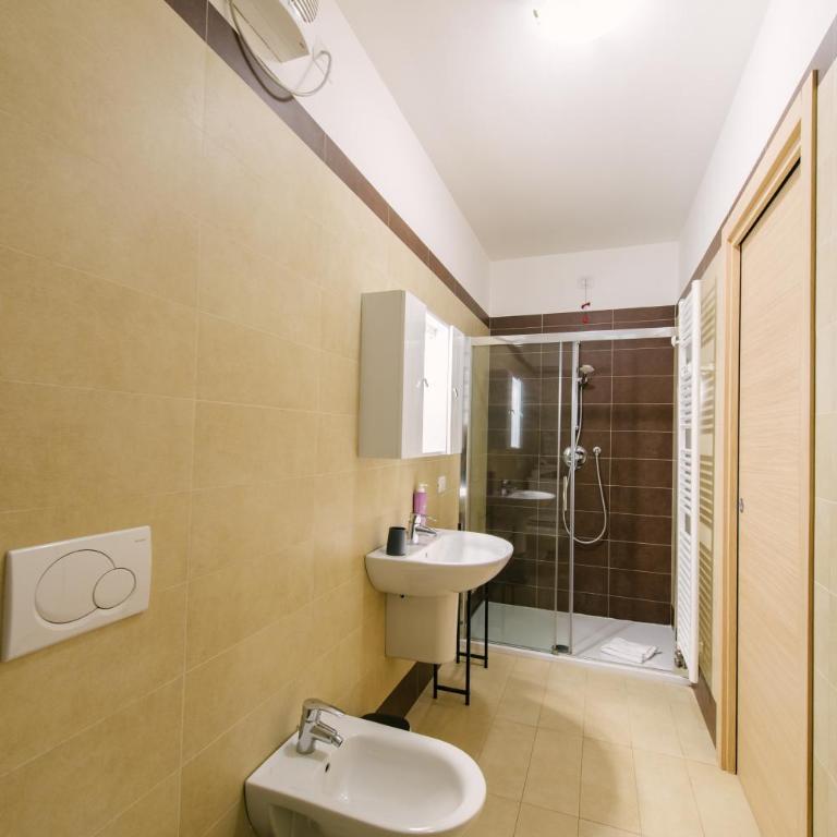 Dimore Verona - Residenza San Zeno Apartments - Appartamento con 2 Camere da Letto - Via Scarsellini n. 19/1 - 12