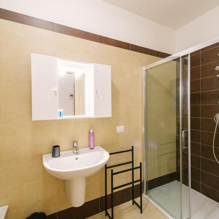 Dimore Verona - Residenza San Zeno Apartments - Appartamento con 2 Camere da Letto - Via Scarsellini n. 19/1 - 14
