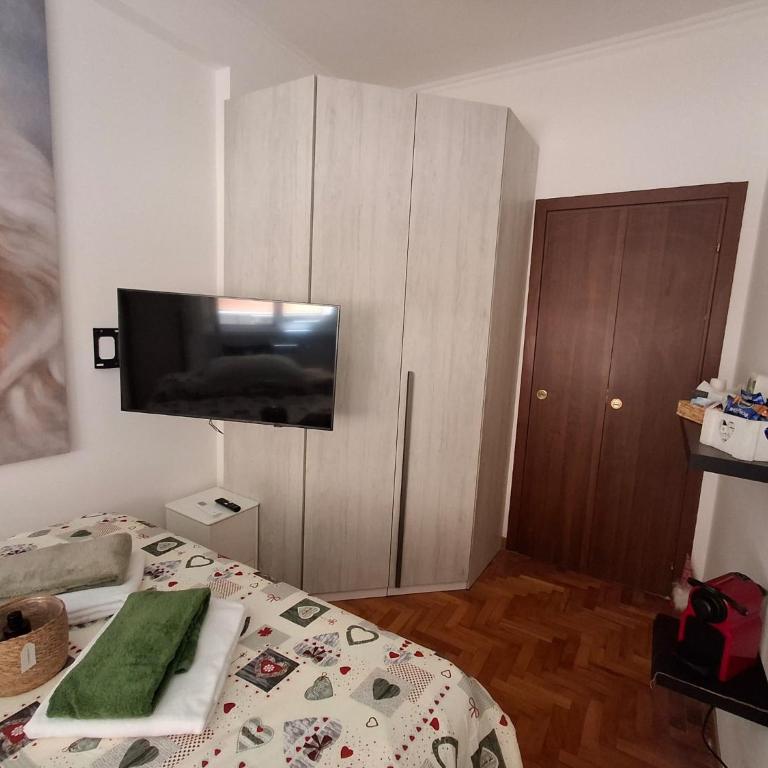 LittleMarylin - Camera Matrimoniale con Bagno Privato - 6