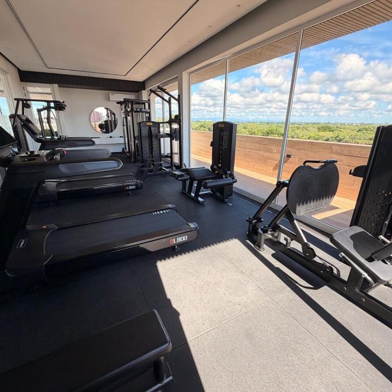 Absolute luxury in Equipetrol, with pool, rooftop, and gym - One-Bedroom Apartment - 3