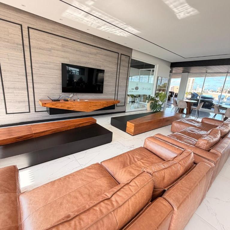 Absolute luxury in Equipetrol, with pool, rooftop, and gym - One-Bedroom Apartment - 22