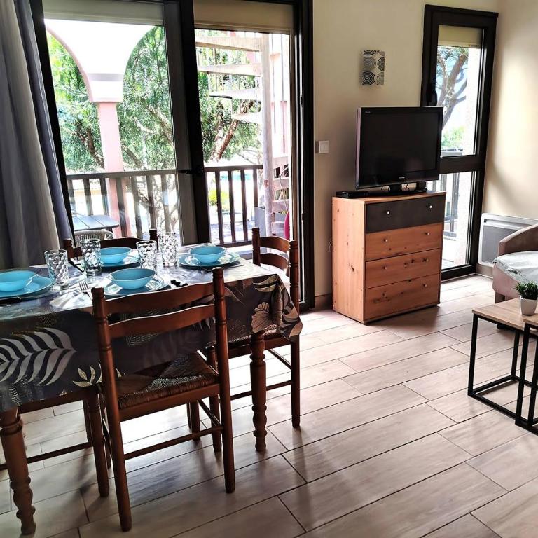 T2 climatisé avec rooftop et parking privatif - 5 couchages - 5PERG224 - Apartment mit 1 Schlafzimmer und Terrasse - 7