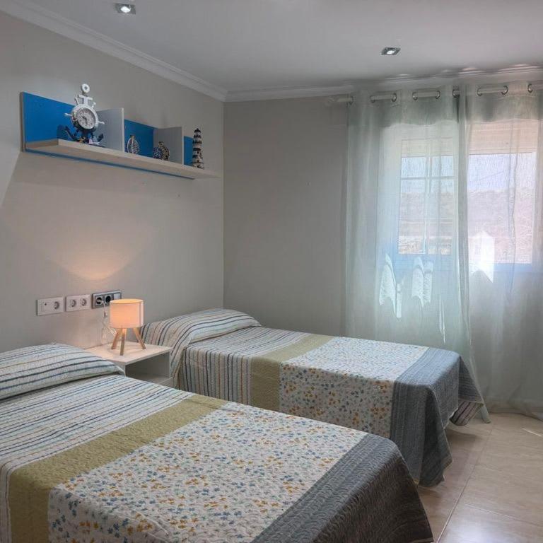 Apartamento de 2 habitaciones y balcon cerca de la playa - Apartment - 15
