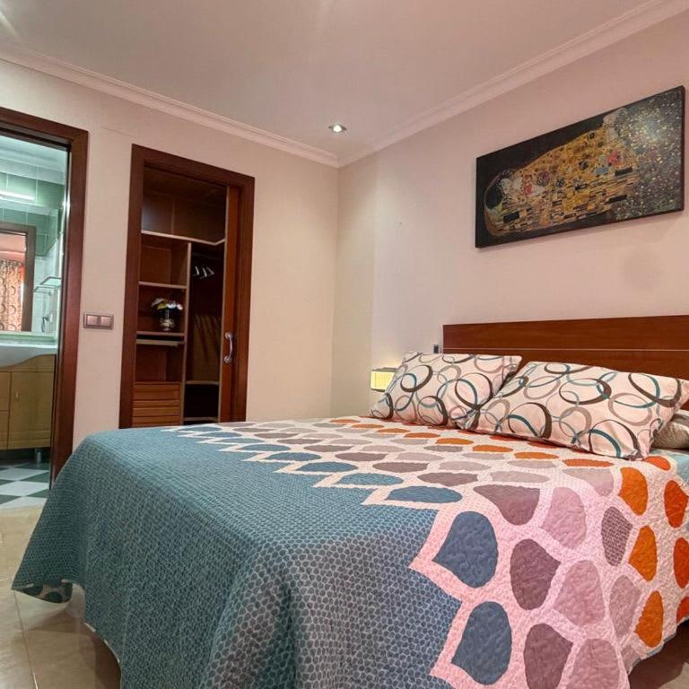 Apartamento de 2 habitaciones y balcon cerca de la playa - Apartment - 17