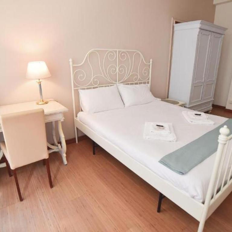 Barcolana Guest House - Chambre Triple avec Toilettes Communes - 5