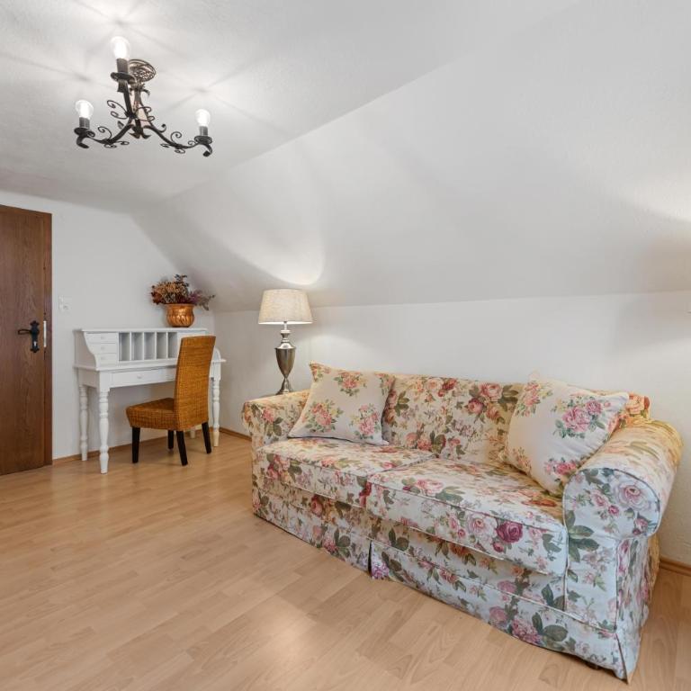 Gutshof Weißenbach - Appartement 2 Chambres Deluxe avec Balcon - 20