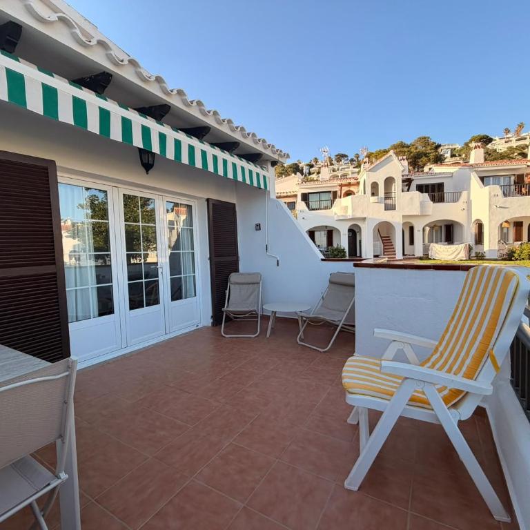 Apartment for 6 with a private terrace in Son Bou - Apartamento - 1