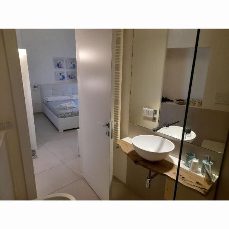 YOUR HOUSE ROOMs 2 - Deluxe King Room - 9