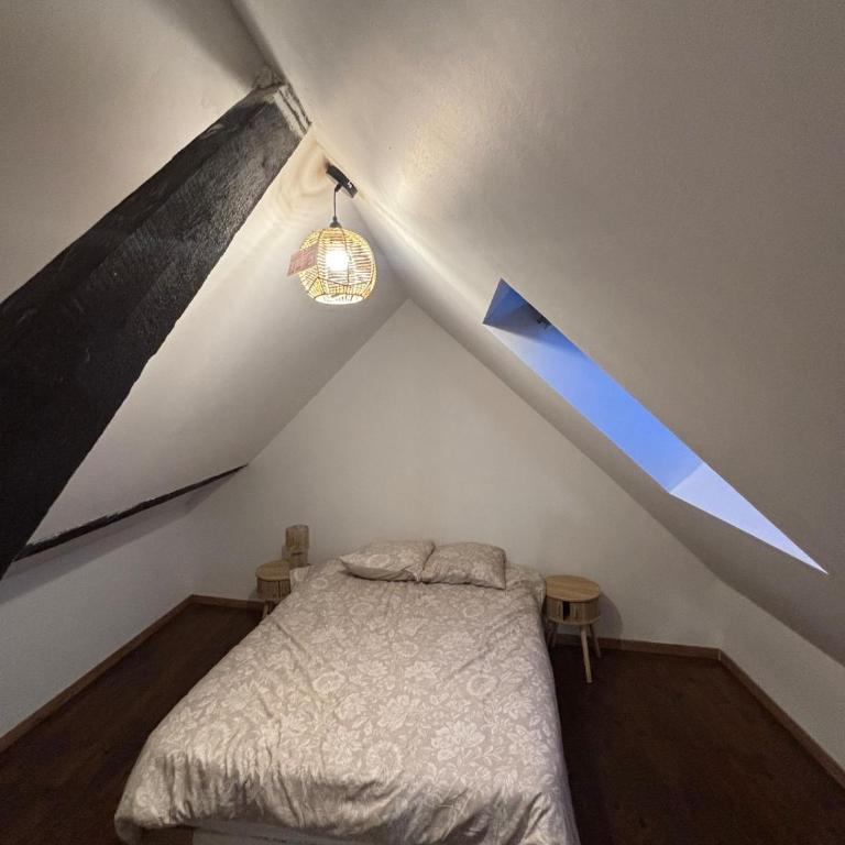 Le Cocon - Two-Bedroom Apartment with City View - 2