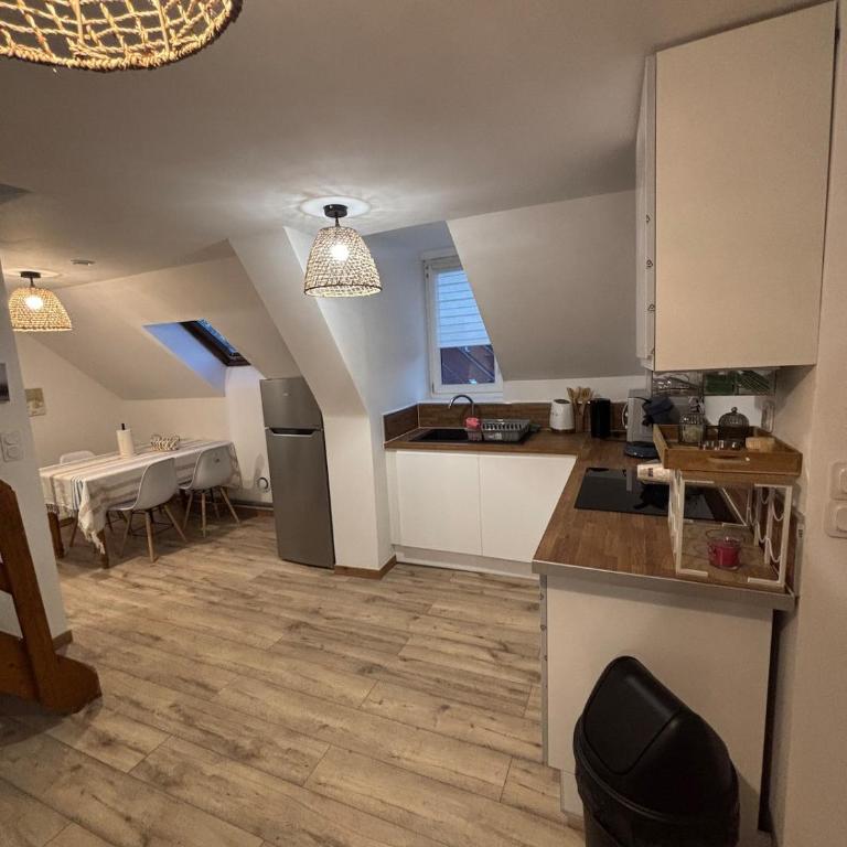 Le Cocon - Two-Bedroom Apartment with City View - 6
