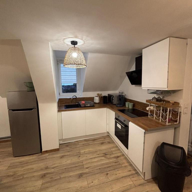 Le Cocon - Two-Bedroom Apartment with City View - 10