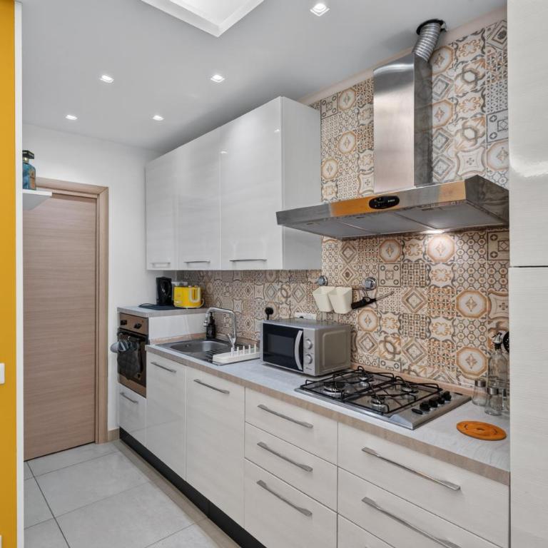 Philomena Home Pompei Centro - Appartamento con 2 Camere da Letto - 7