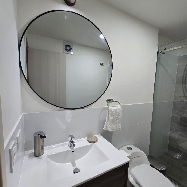 Luxury Suite Best Miraflores Location, close Kennedy Park - One-Bedroom Apartment - 9