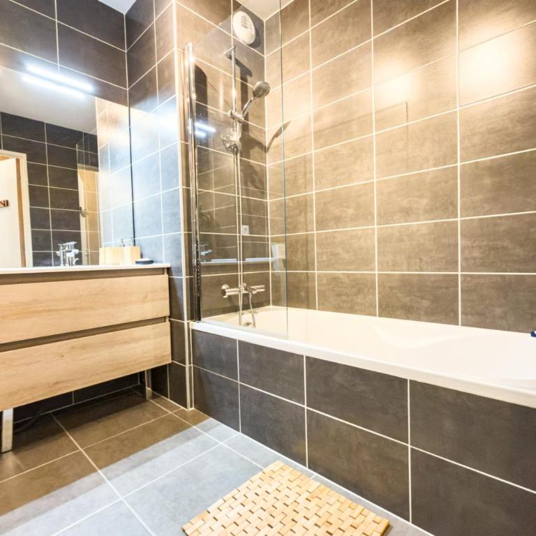 Appartement neuf avec terrasse vue sur les Aravis - Appartement - 12