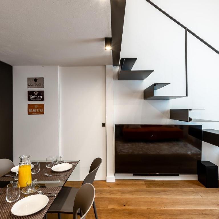 StayEasy Suite Rosales3 - Metro and Parking - Apartment - Split Level - 24