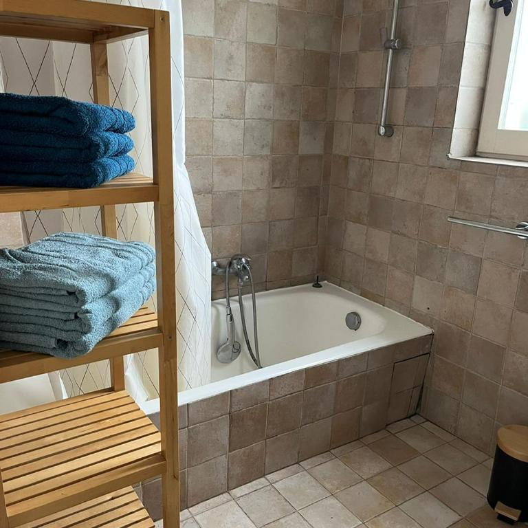 Appartement 11 en duplex - LES SUITES DE ROBINSON - Résidence avec piscine en bord de Siagne, à Mandelieu-La-Napoule - Appartement 1 Chambre Supérieur - 13