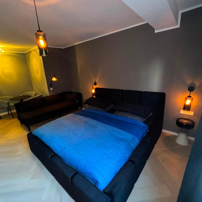 Roomies Living Munich - Studio Lit King-Size avec Canapé-Lit - 1