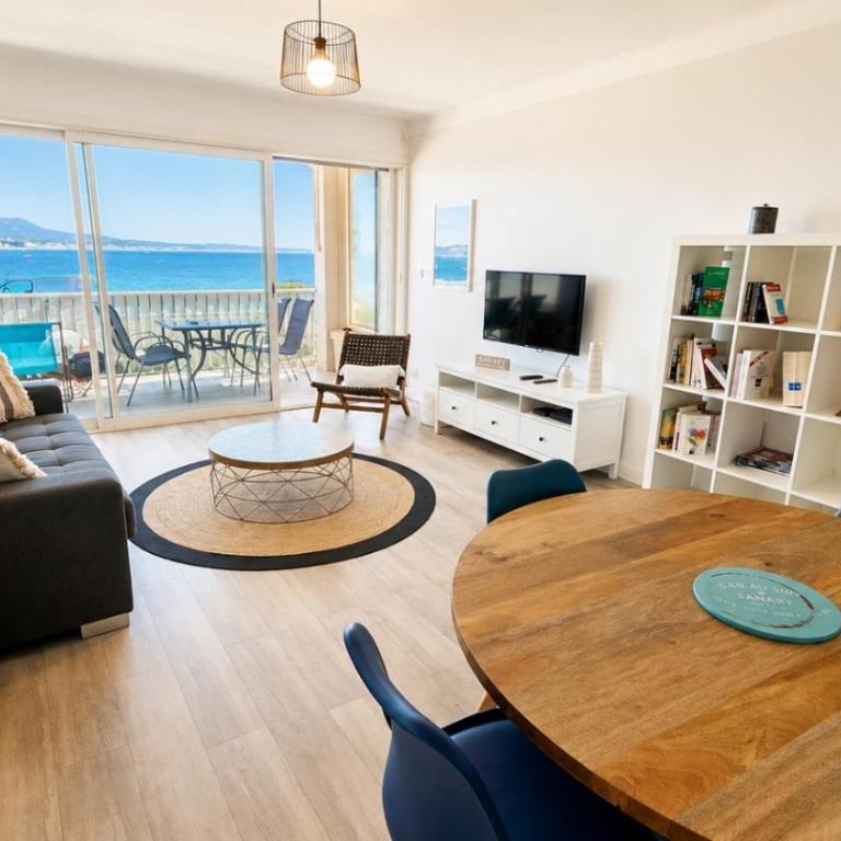 Les Baux 1 - One-Bedroom Apartment with Sea View - 4