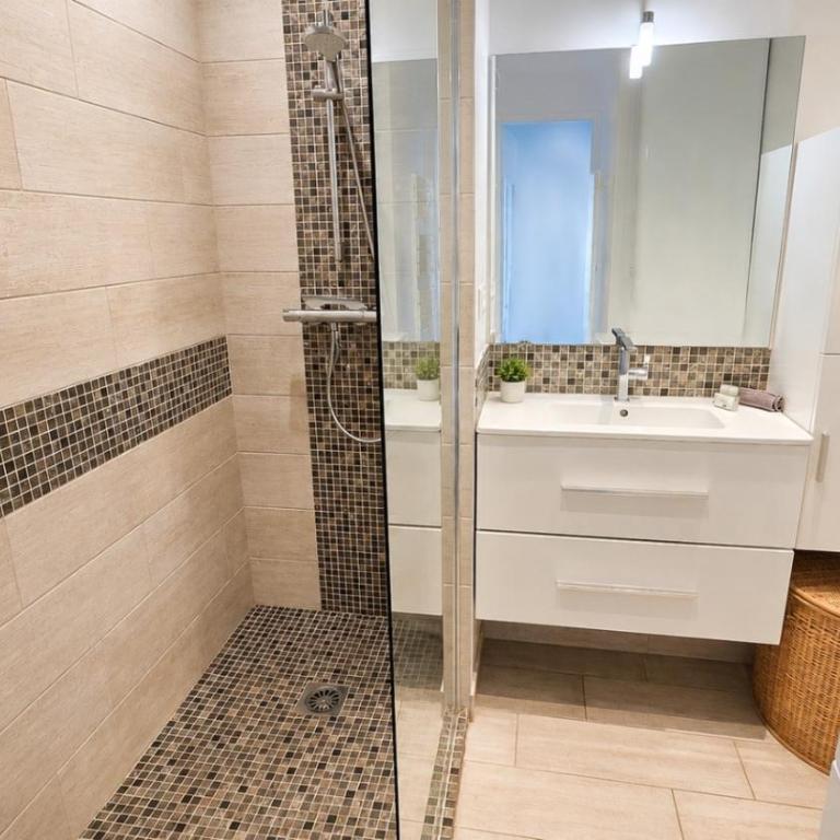 Les Baux 1 - One-Bedroom Apartment with Sea View - 8