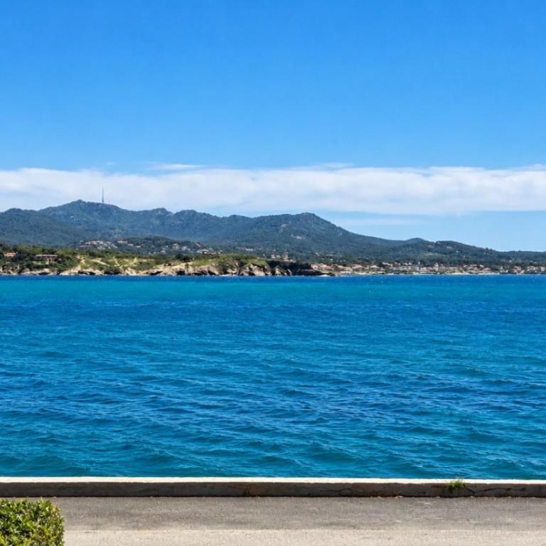 Les Baux 1 - One-Bedroom Apartment with Sea View - 10