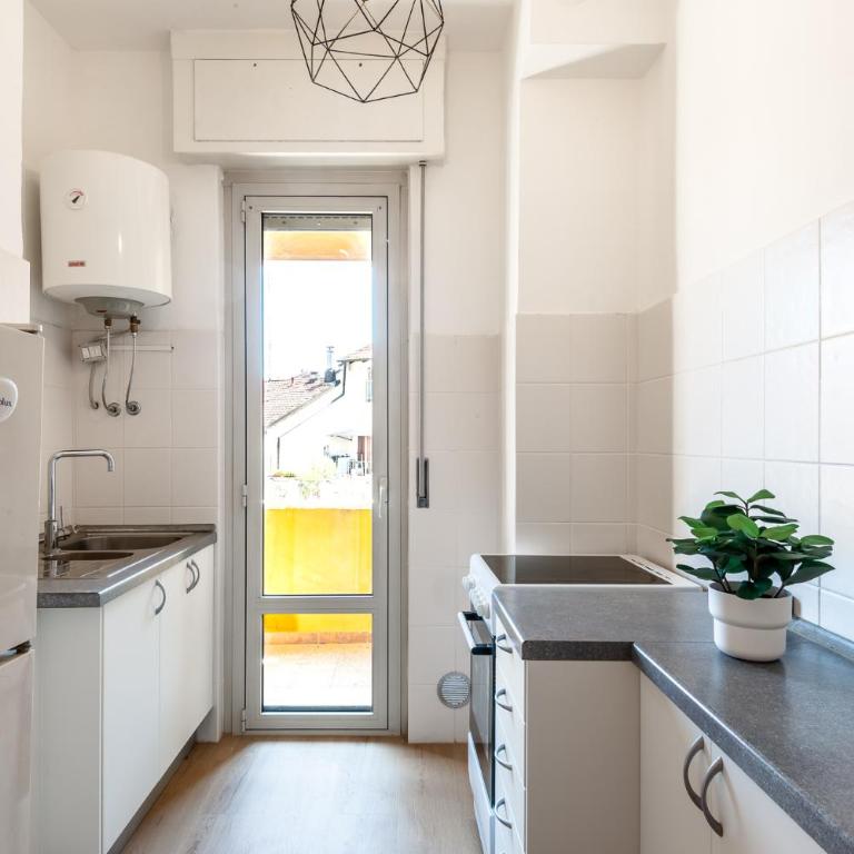 StayEasy Pecchio1 - Corso Buenos Aires - M1 Metro - Appartamento Monolocale con Balcone - 15