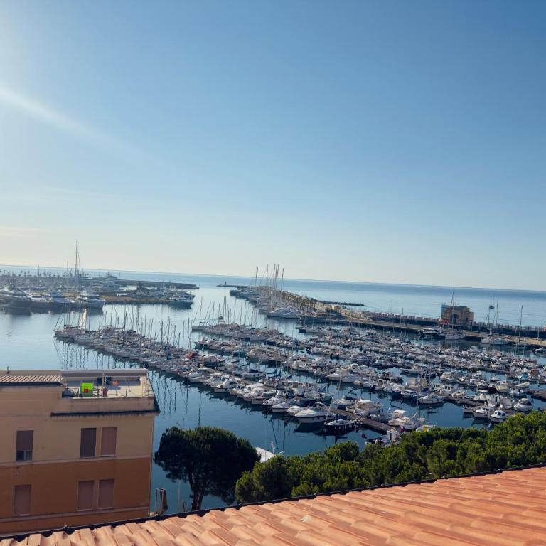 Mansarda Prestige Marina - Appartamento con 2 Camere da Letto e Vista Mare - 4