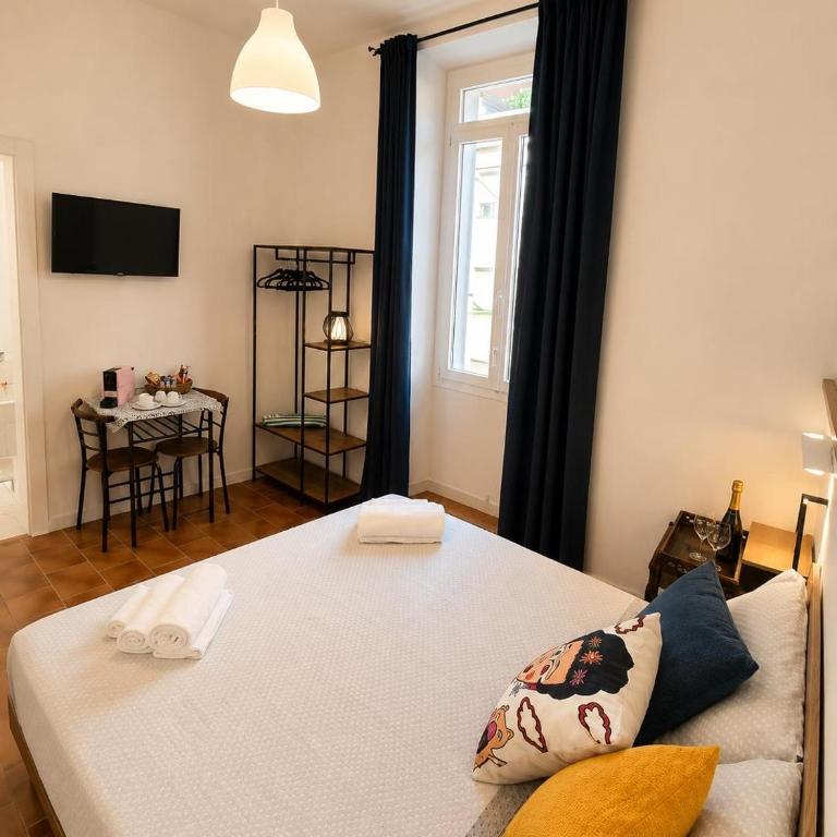 Your Days Off - Camera Matrimoniale con Bagno Privato - 2