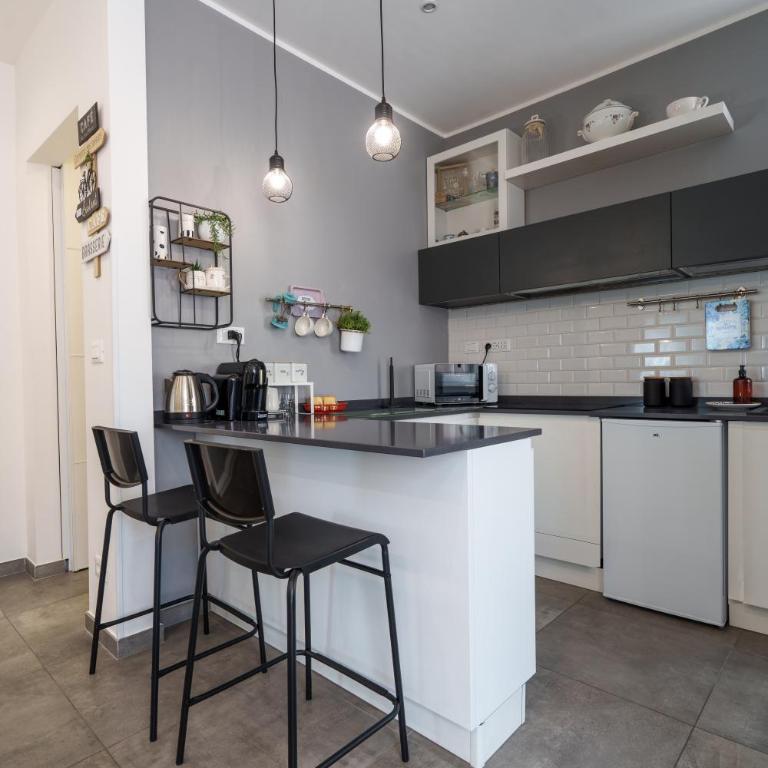 Crocera Home Genova - Appartamento con 2 Camere da Letto - 5