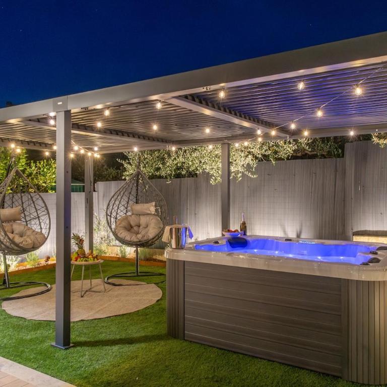 Luxury Garden Suite with Private Heated jacuzzi - Appartamento Classic con 1 Camera da Letto e Letto King-Size - 48